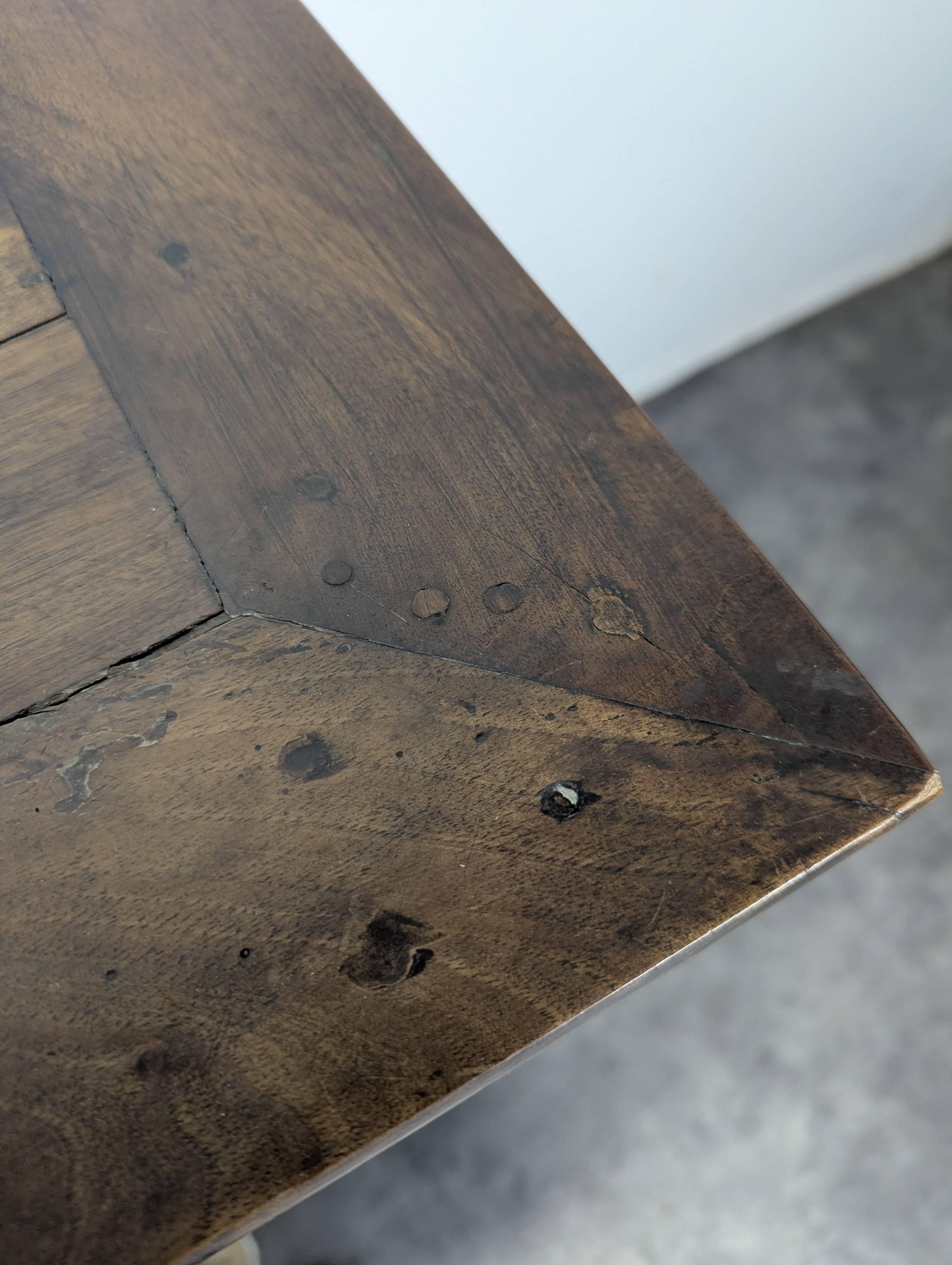 Walnut enfilade from the Restoration period.