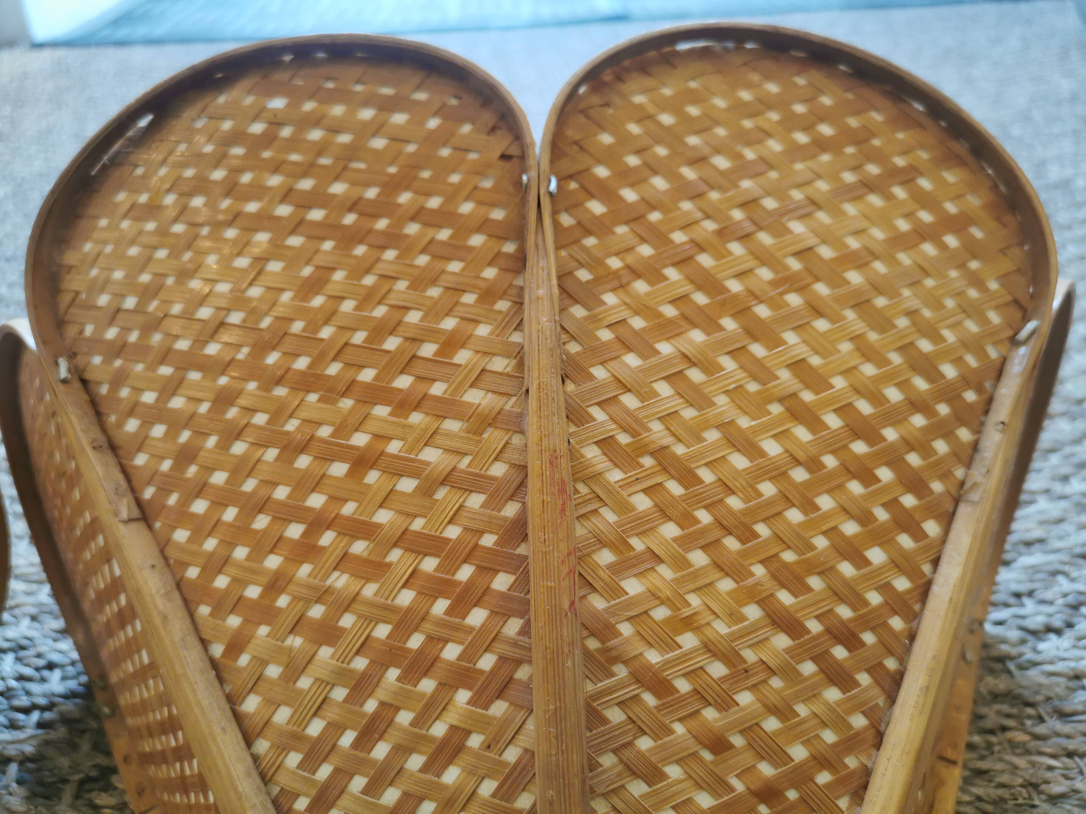 Pair of vintage "tulip" wall lights in rattan and canework