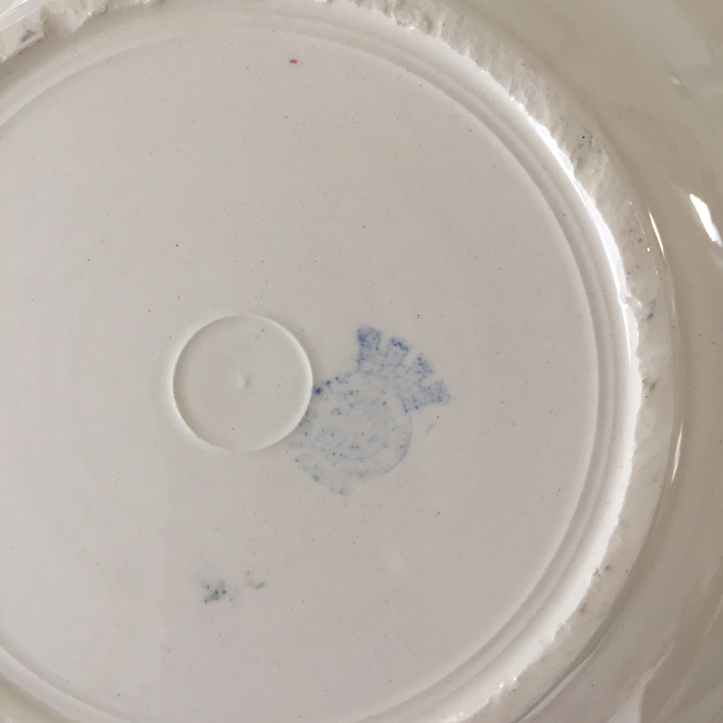 Lot of 6 plates hollow porcelain opaque flowers