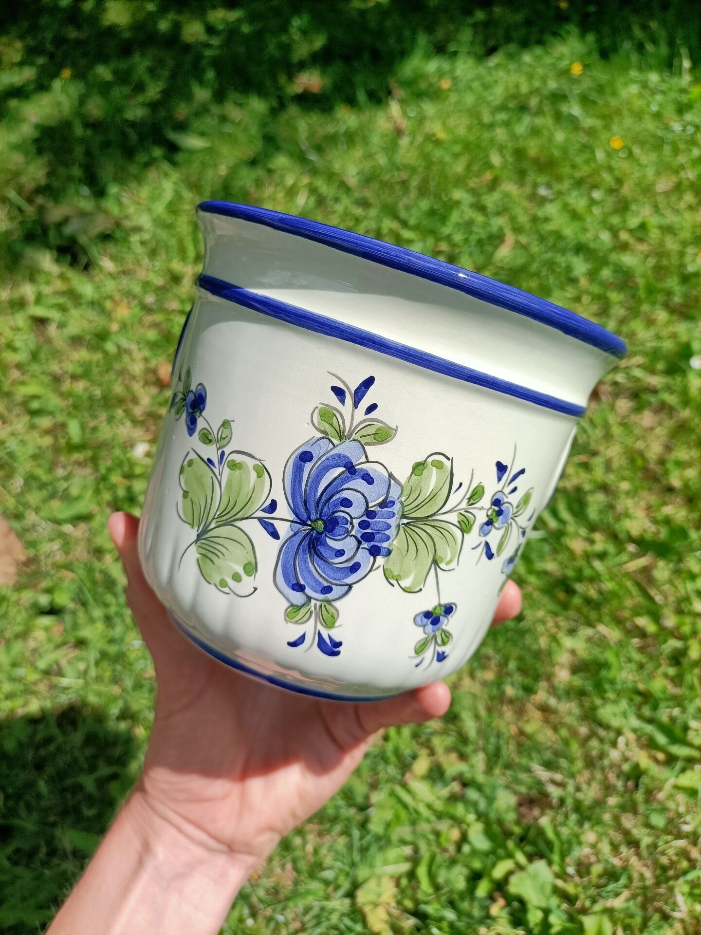 Retro hand-painted plant pot