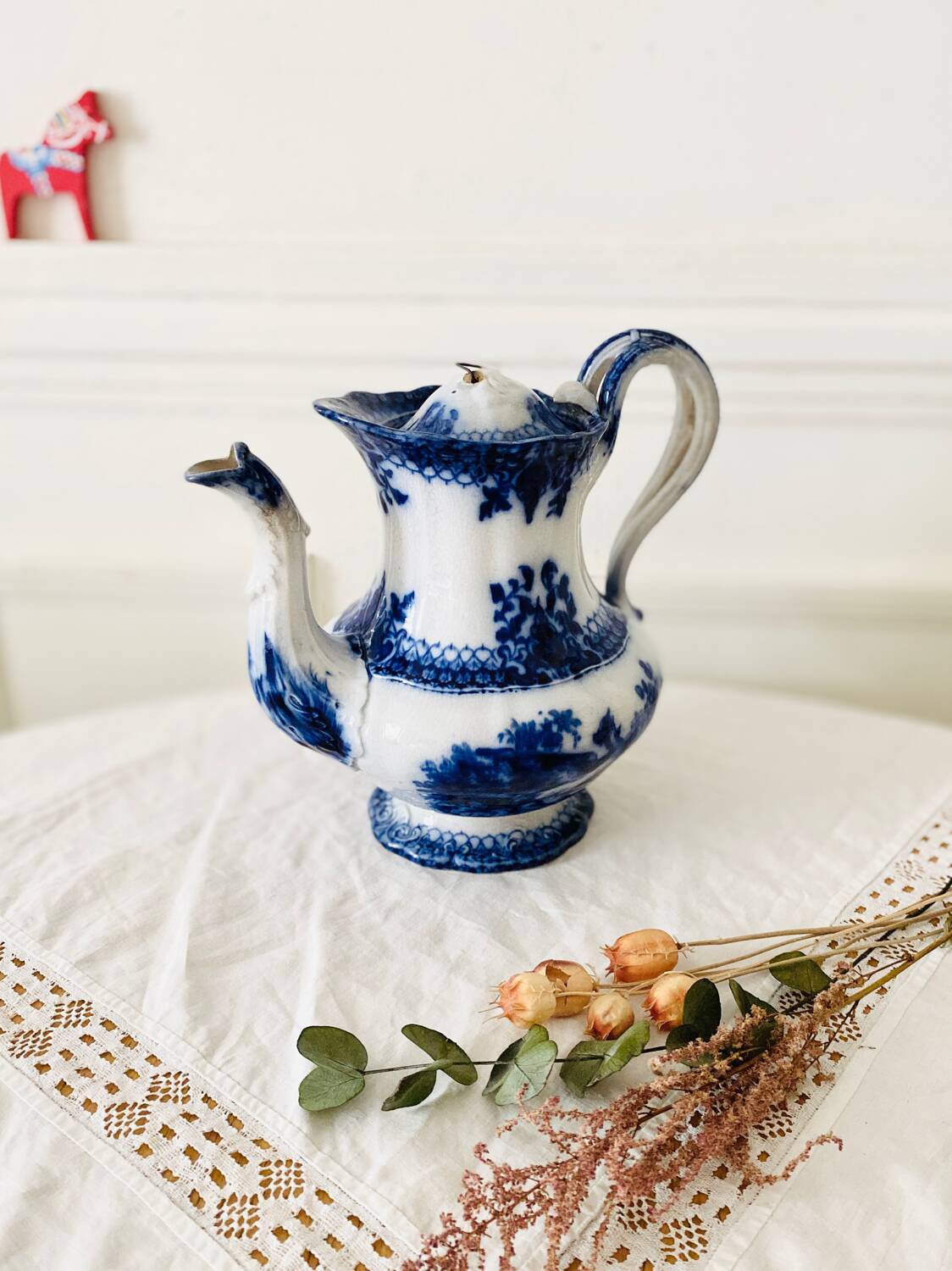 Antique teapot from the India service by Villeroy and Boch