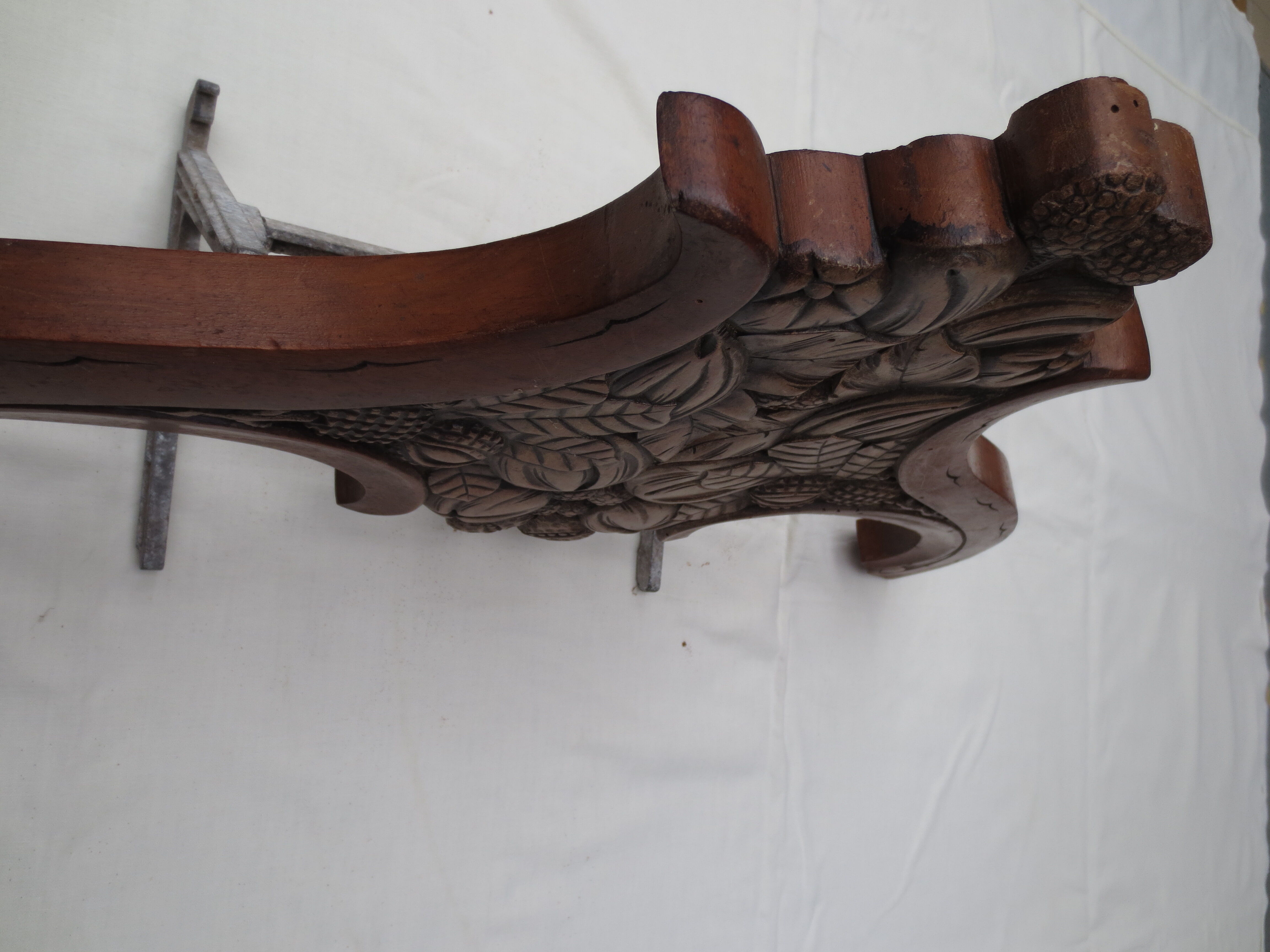 Deco wooden pediment