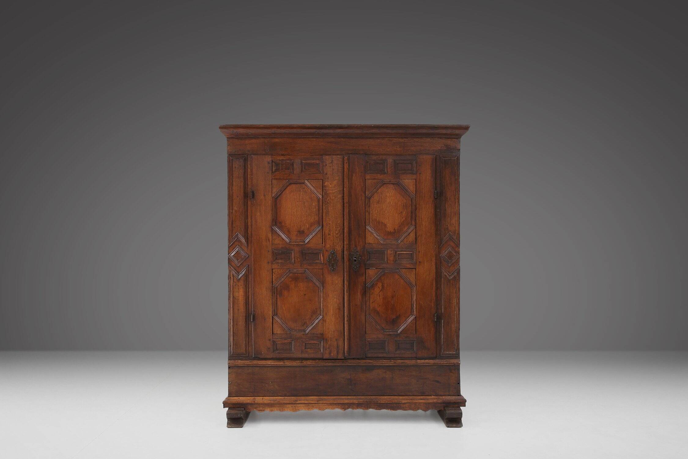 Late 18th Century Flemish oak Cabinet, ca. 1780s