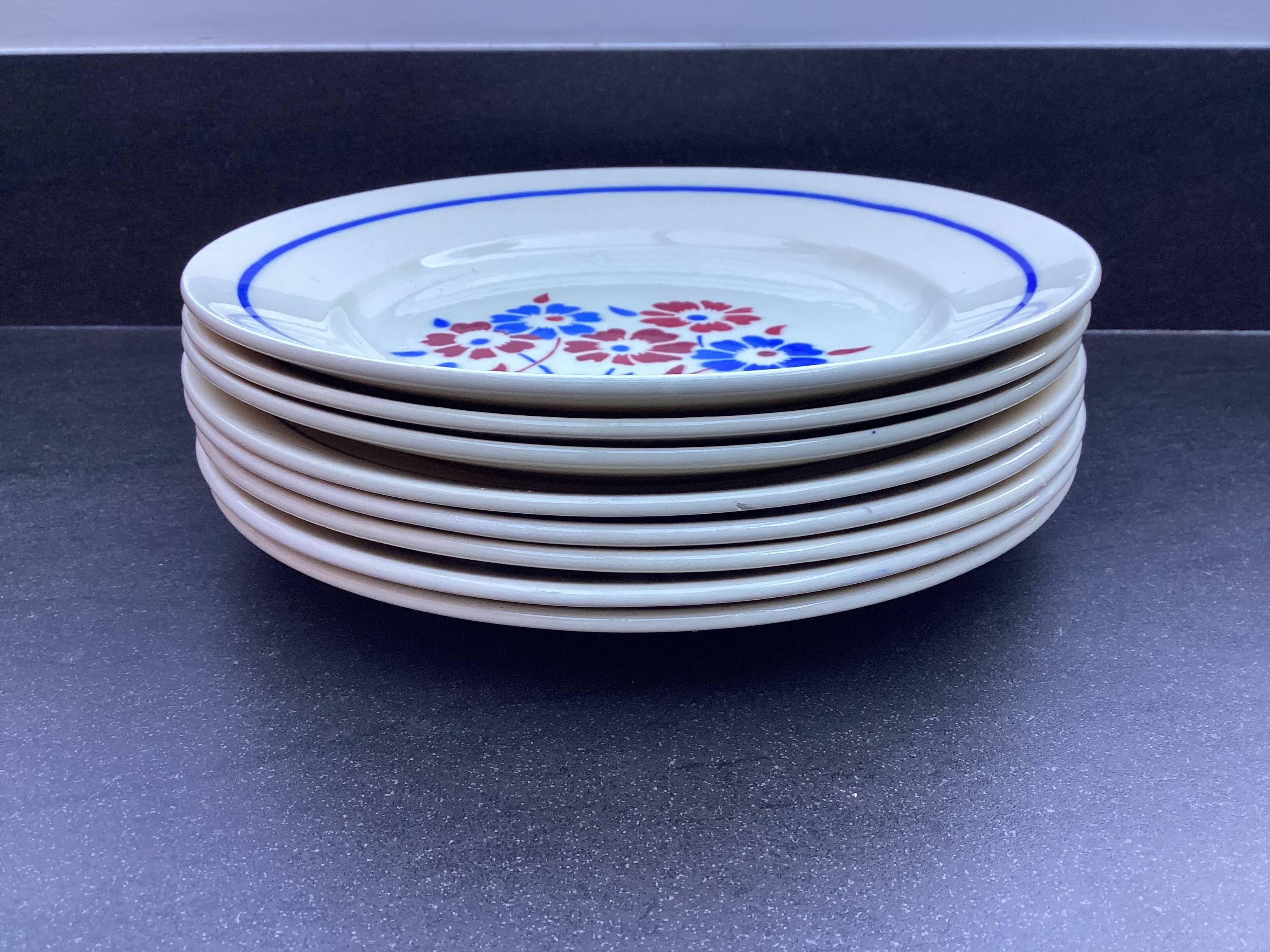 8 K & G Lunéville Sylvain pattern dinner plates