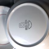 Hollow plates and vintage dessert Cream Raspberry Line