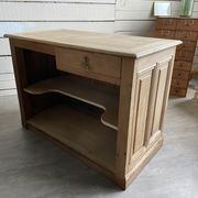 Oak counter