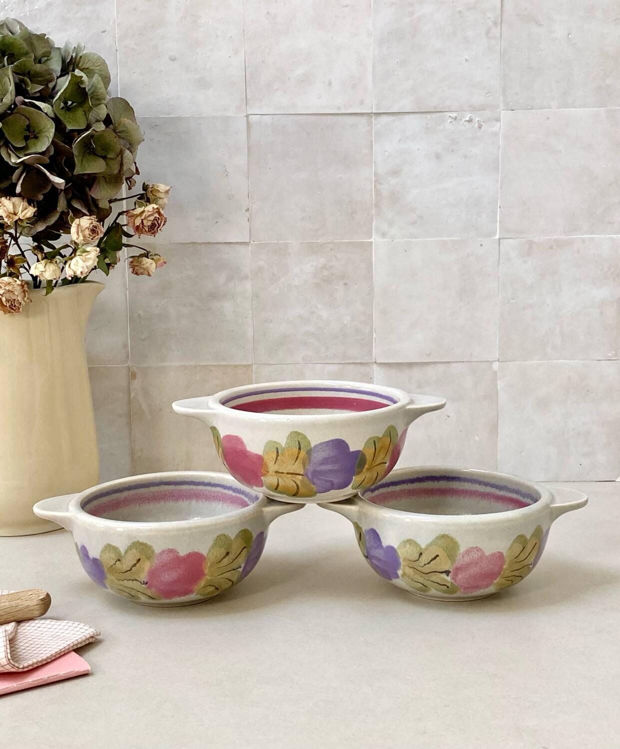 Ear bowls