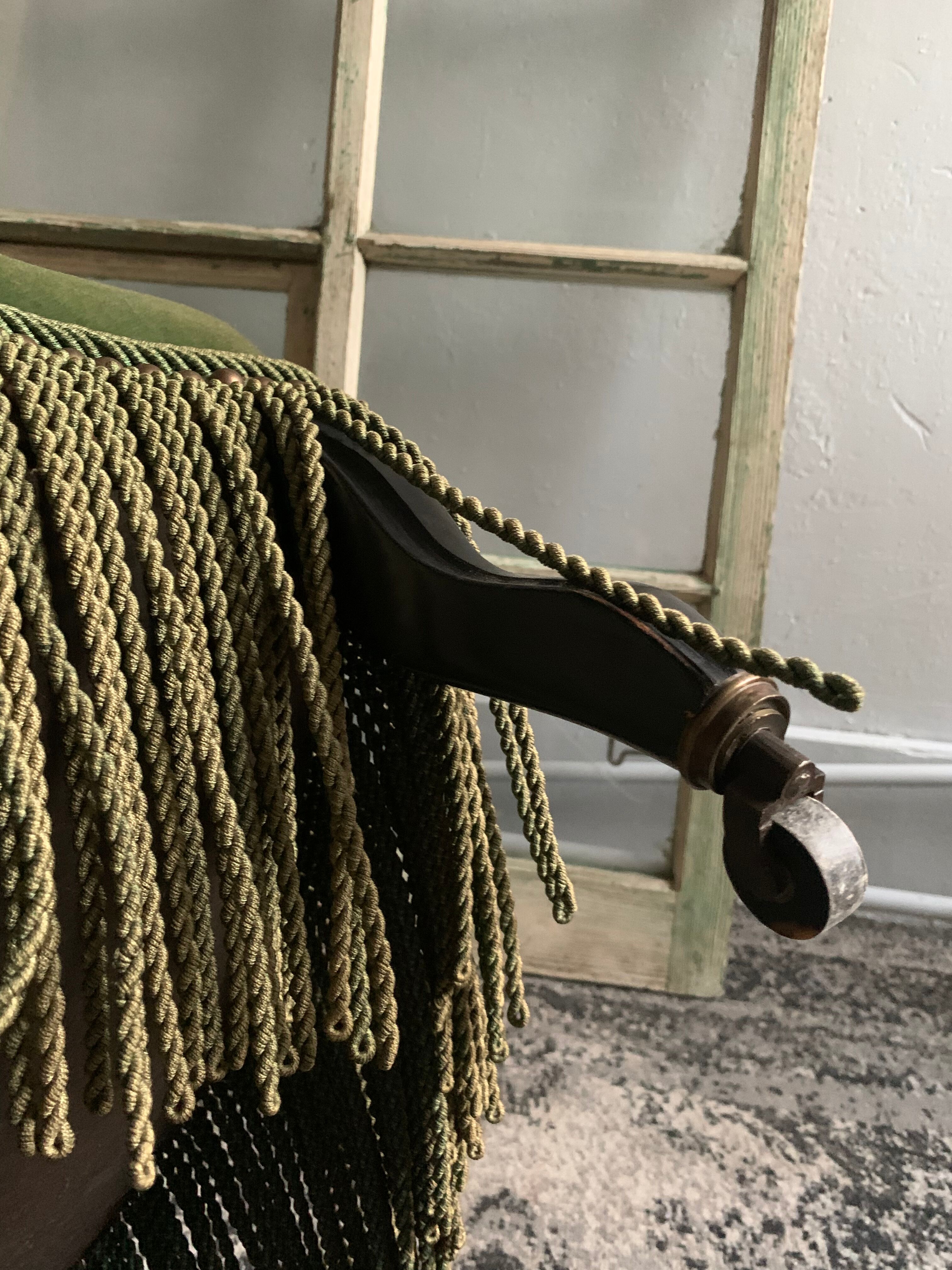 Toad armchair