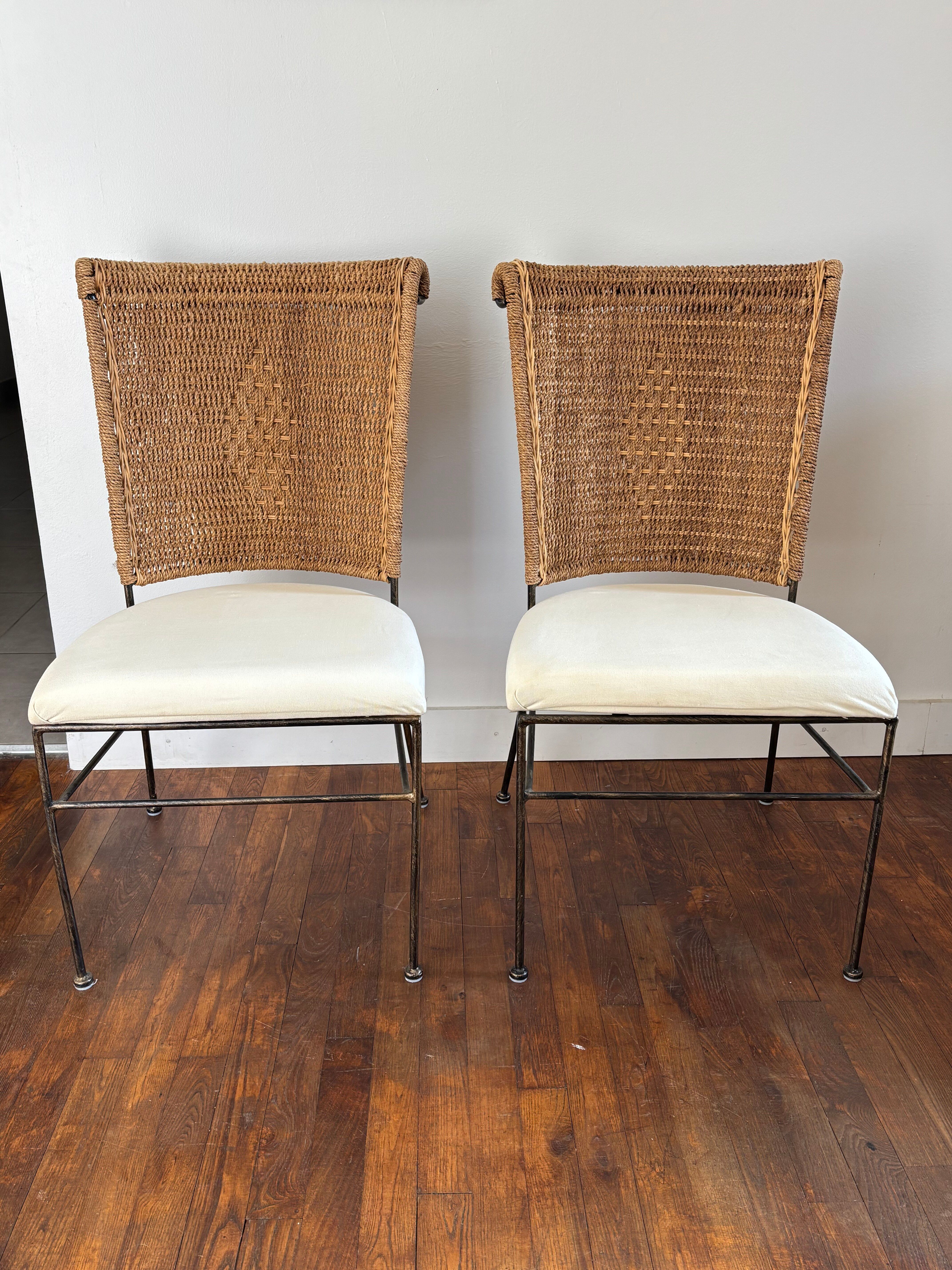 Chaises en fer et corde tressée