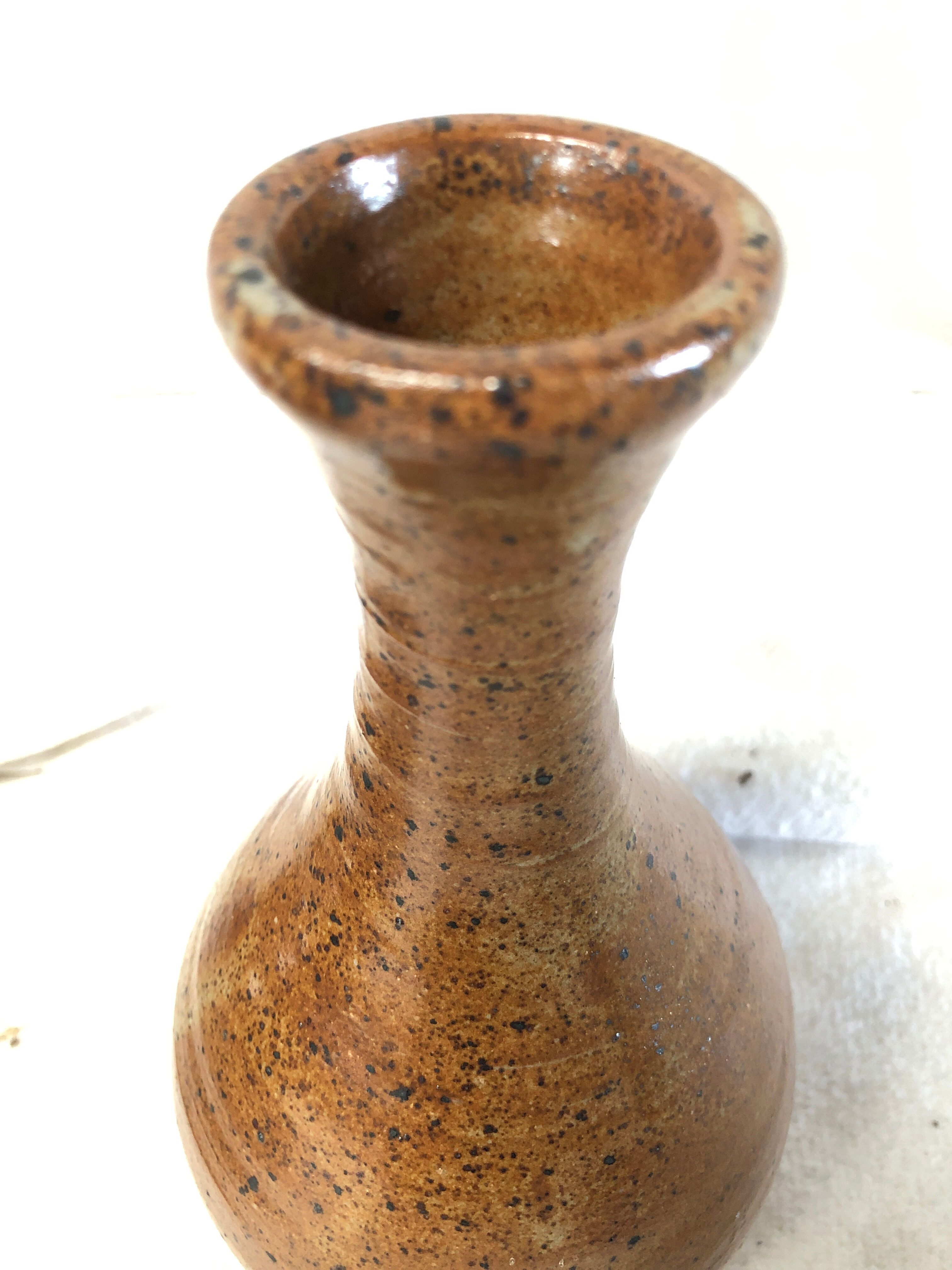 Vintage sandstone soliflora
