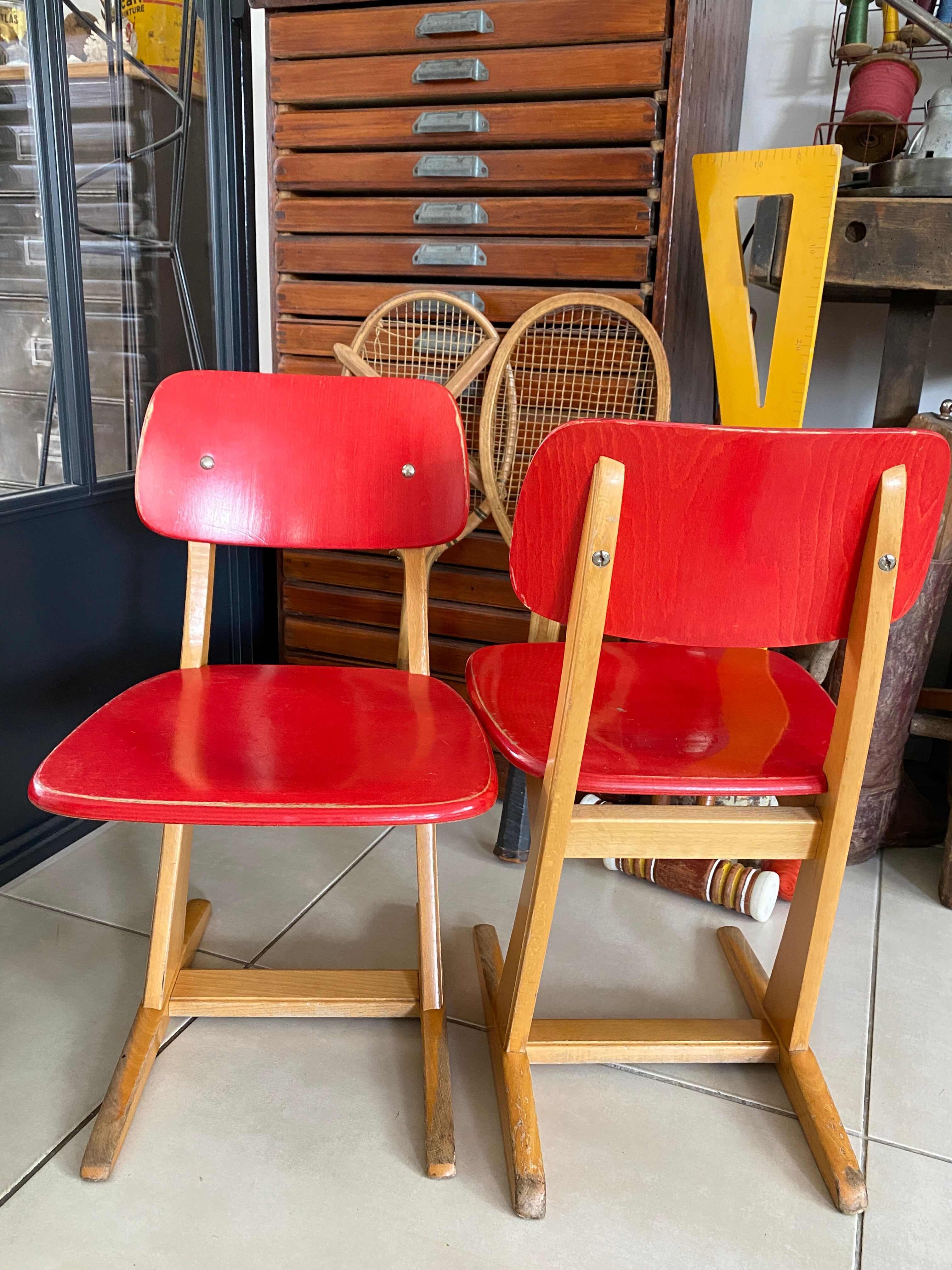 Chaise enfant Casala vintage rouge