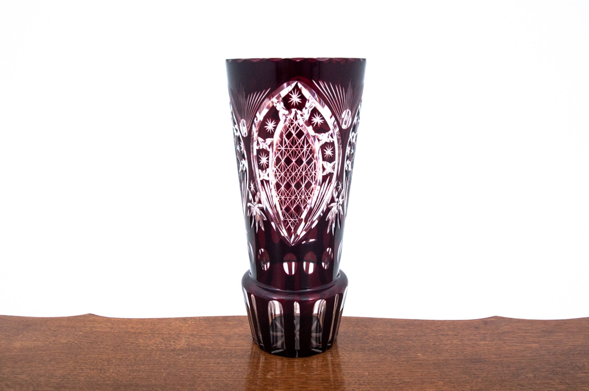 Vase en cristal violet, Pologne, années 1960