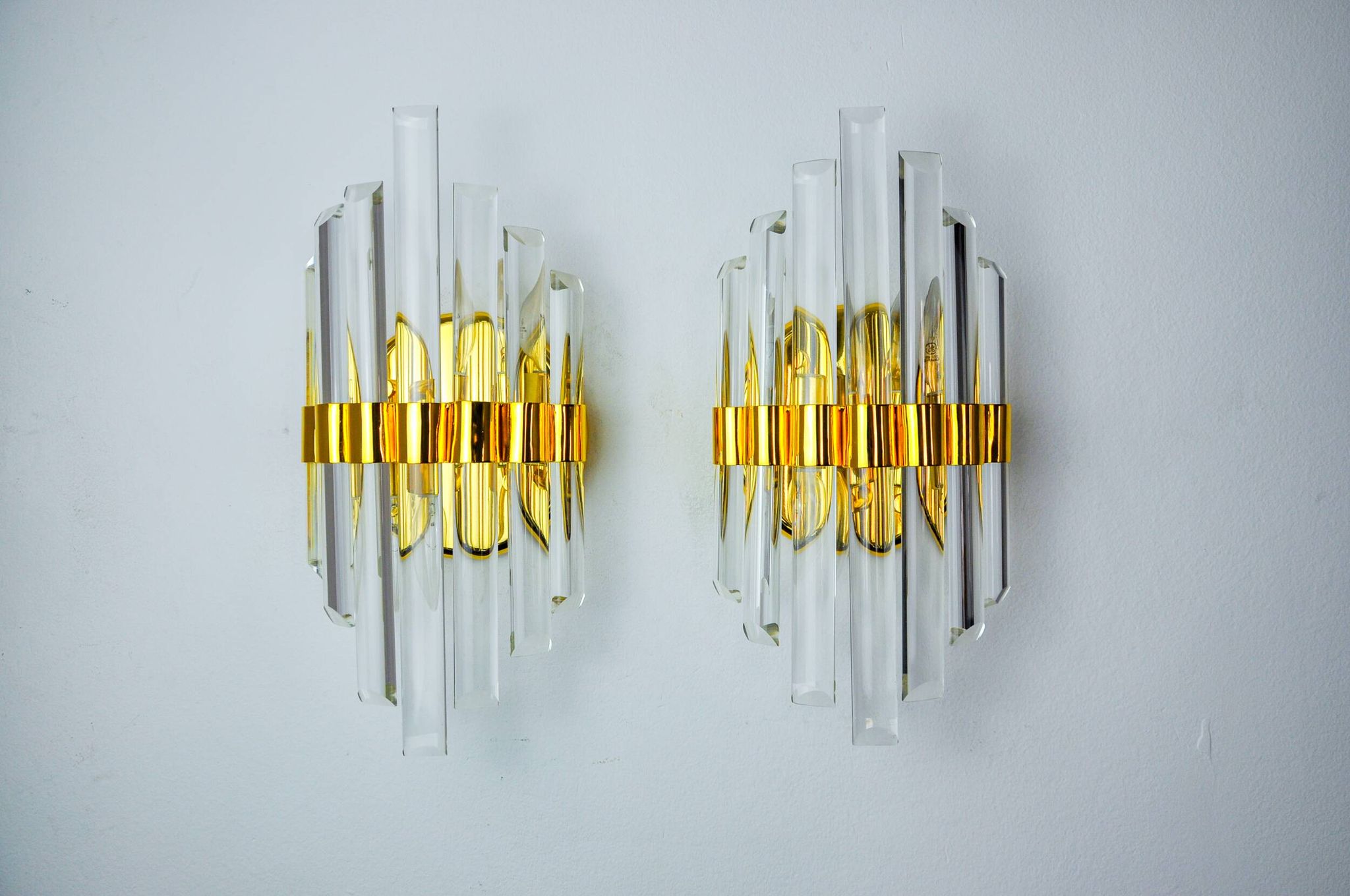 Pair of Venini Murano glass wall lights Italy 1970