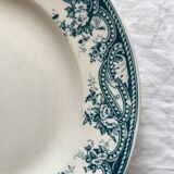 U&C Sarreguemines ironware footed plate