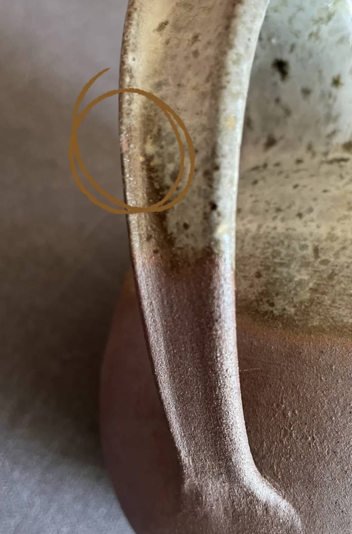 Pot à lait en grès pyrite
