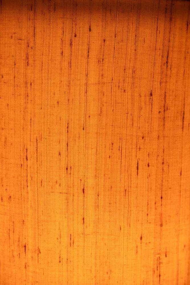 Minimalist Japandi desk lamp from the 1970s.