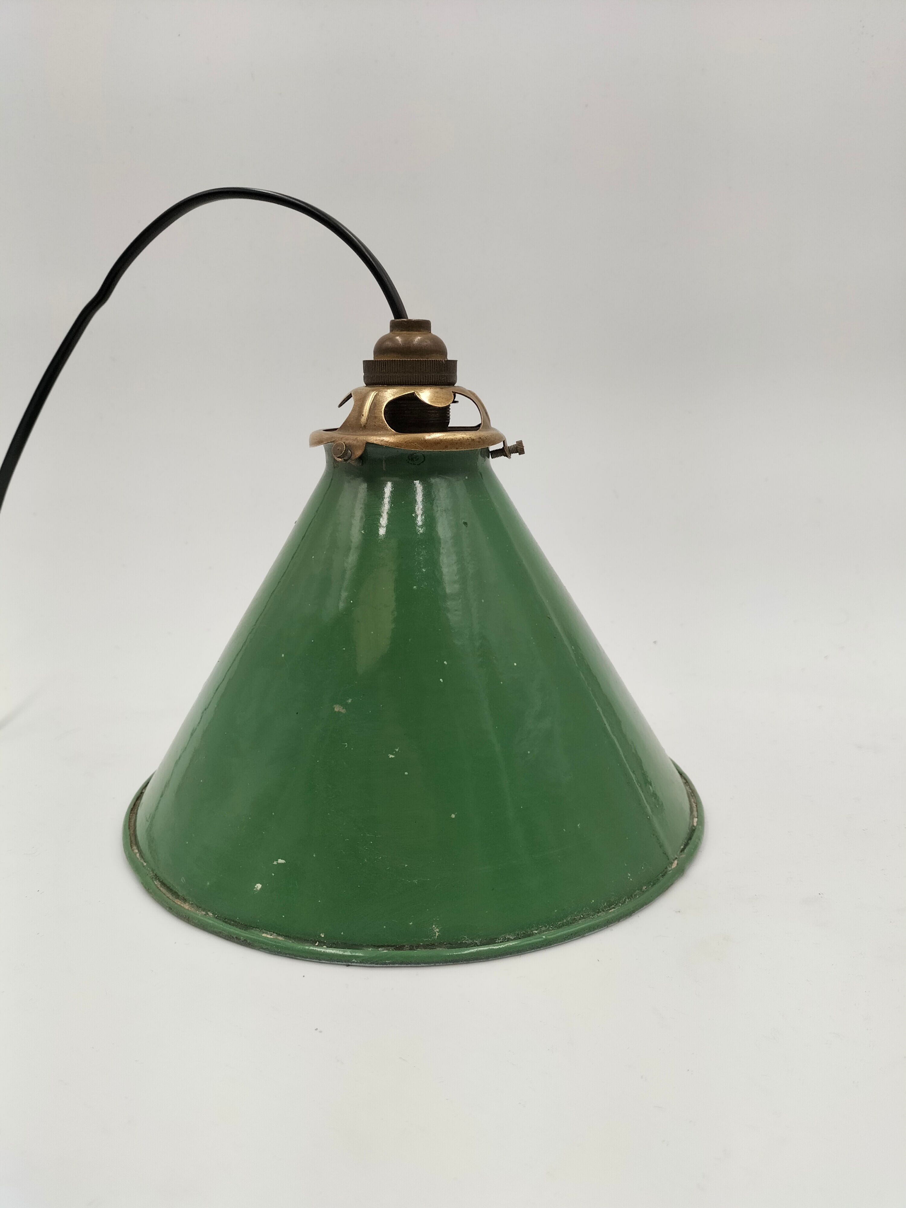 Old enamelled sheet metal lamp