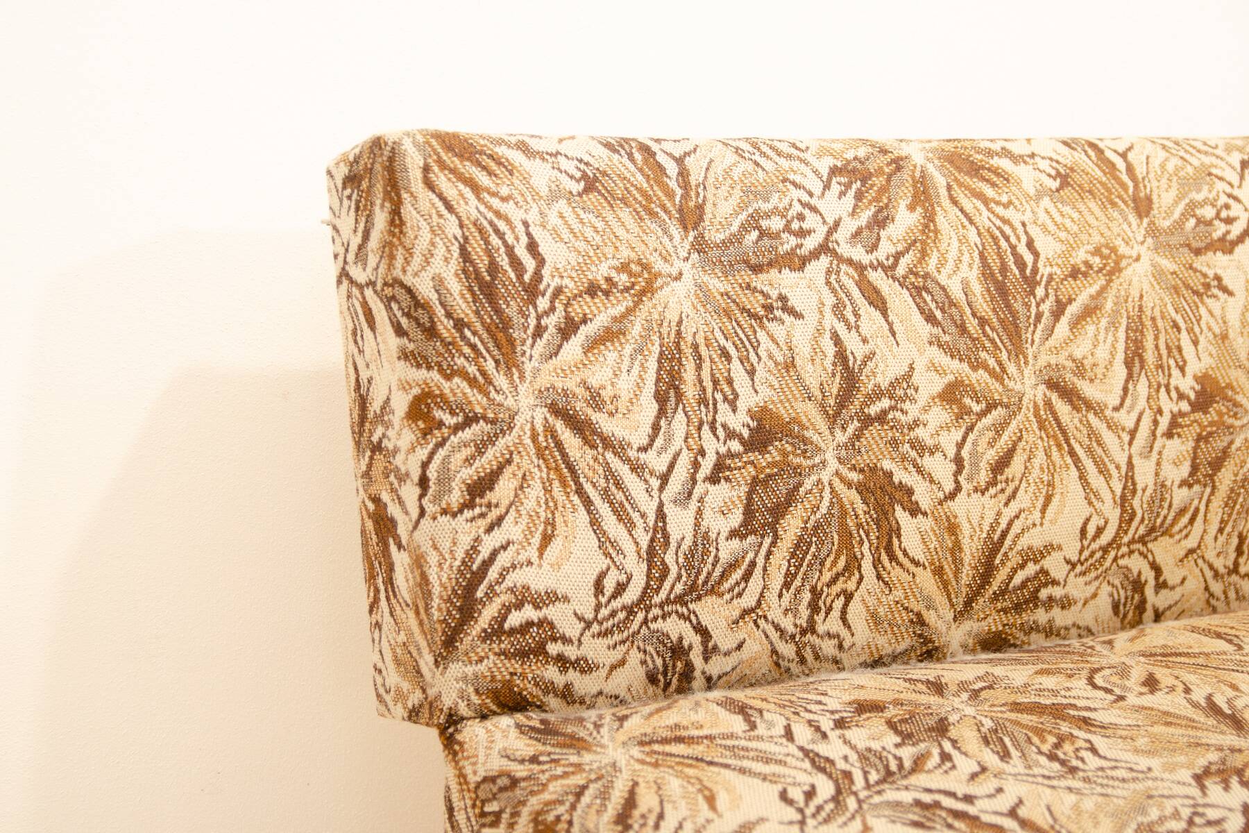 Lit de repos pliant du milieu du siècle par Miroslav Navrátil, années 1960, Tchécoslovaquie