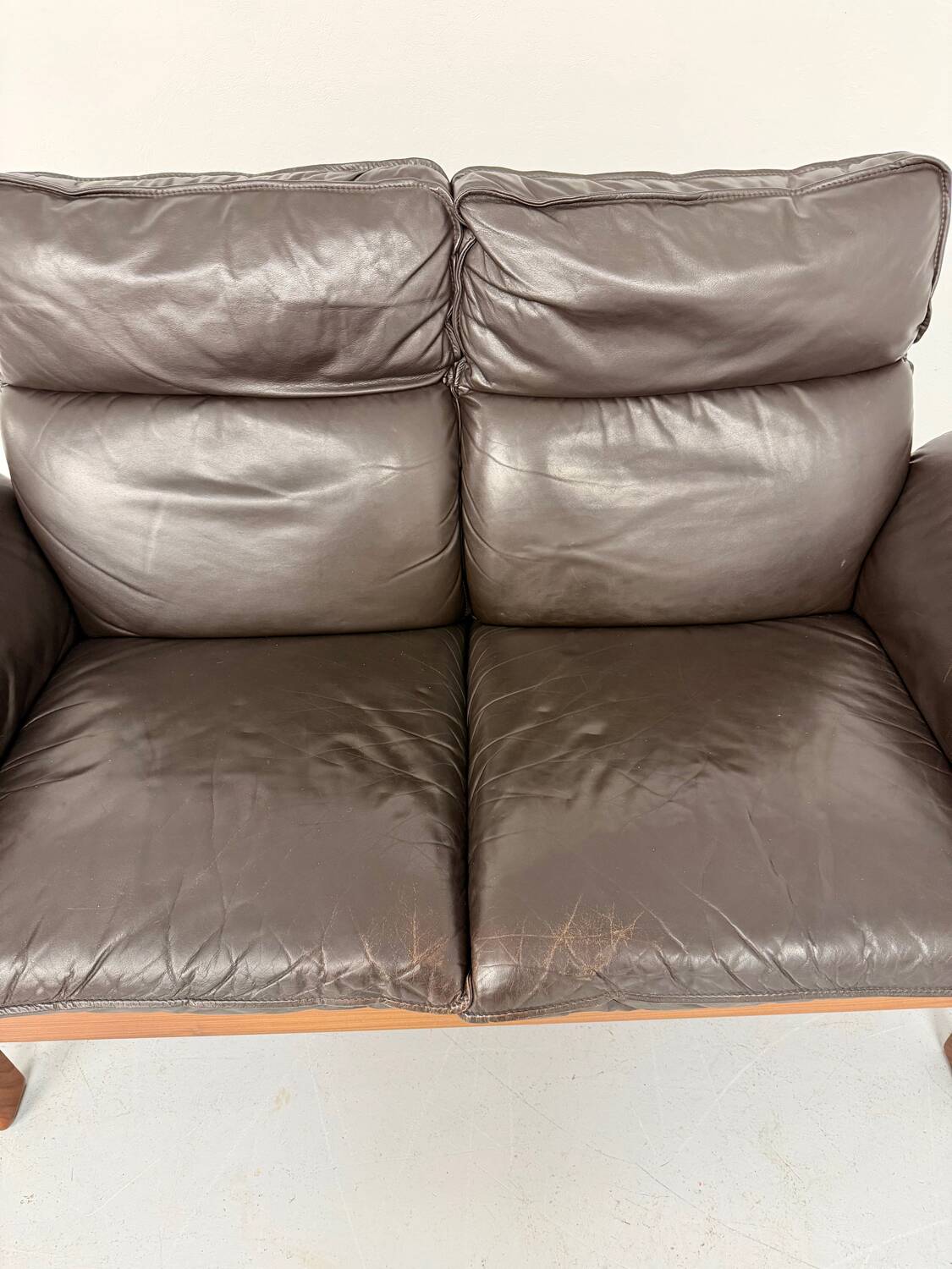 Vintage black leather Dreipunkt Scala design 2-seater sofa.