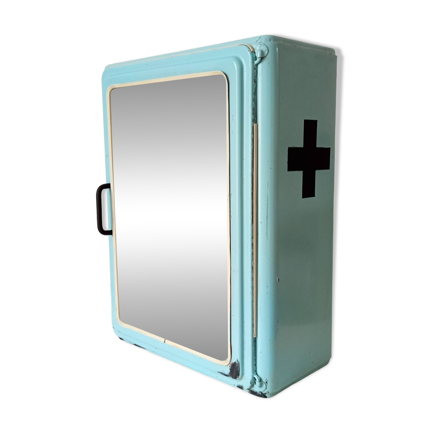 Vintage metal medicine cabinet from the 1950s