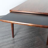 Extendable coffee table