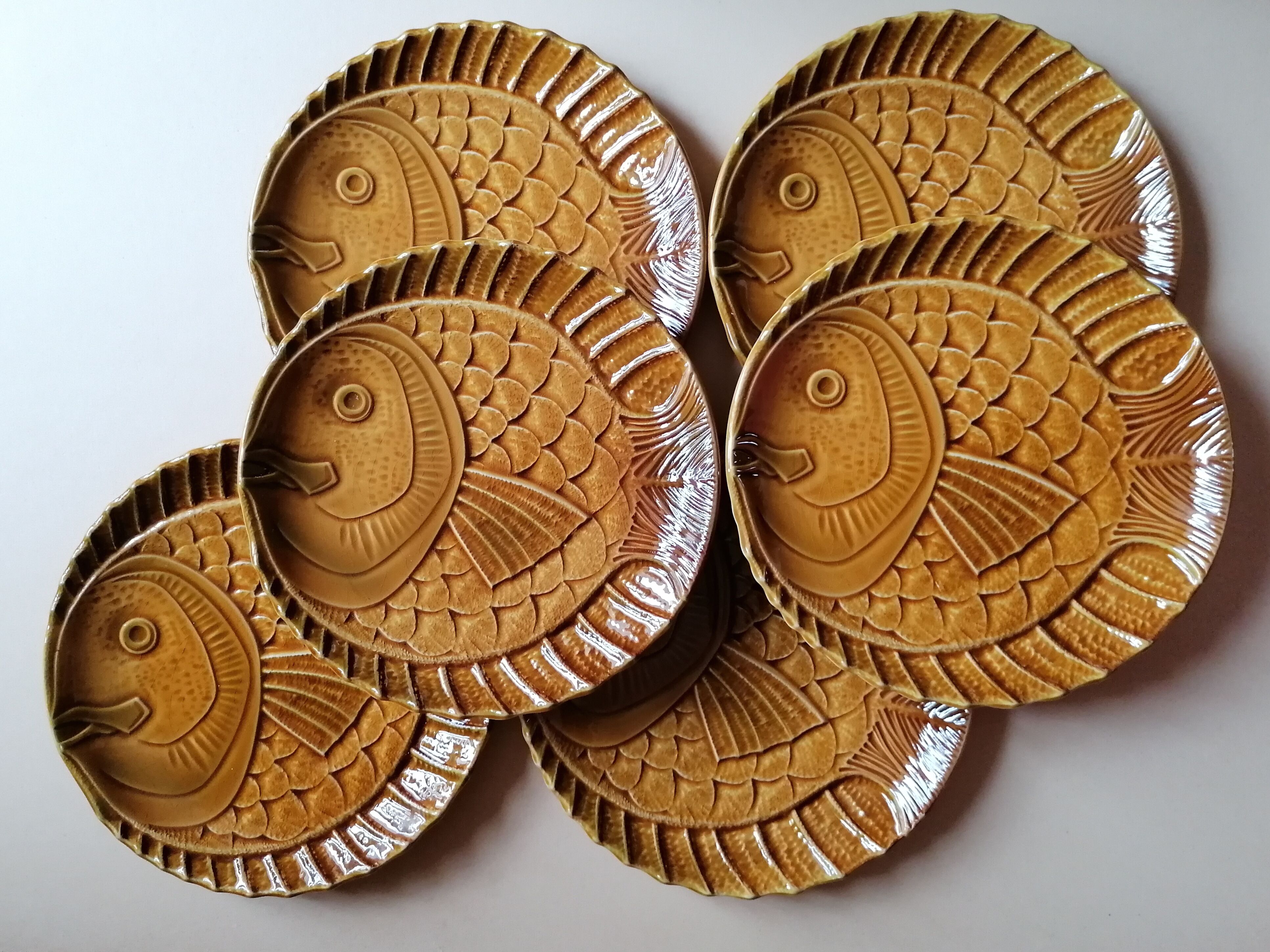 6 plates the art workshops of Revernay France