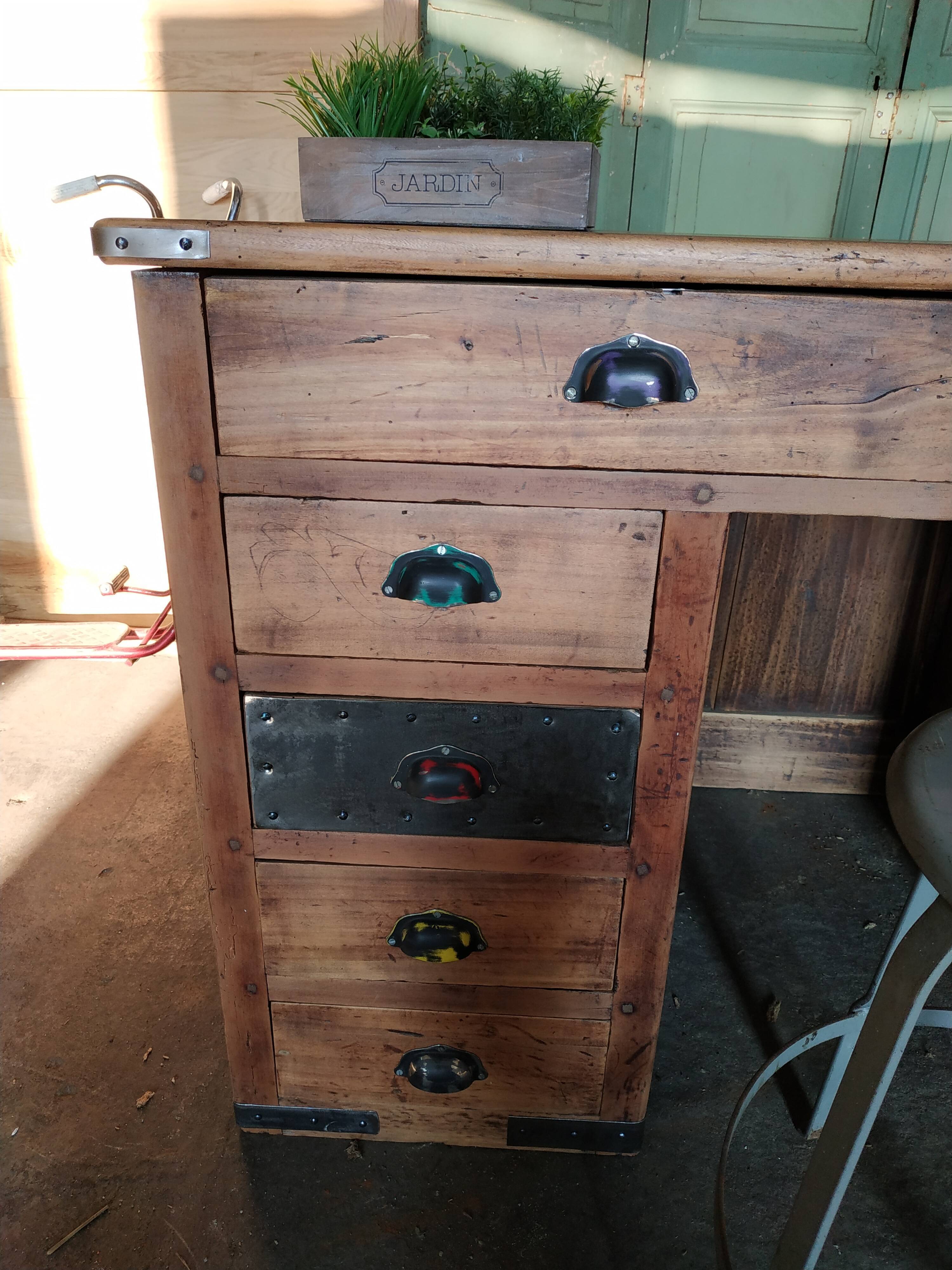 Bureau de mercerie