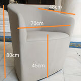 A set of 4 modern chairs