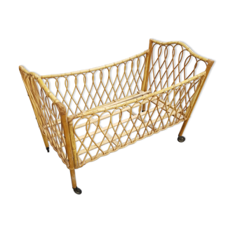 Lit d'enfant en rotin