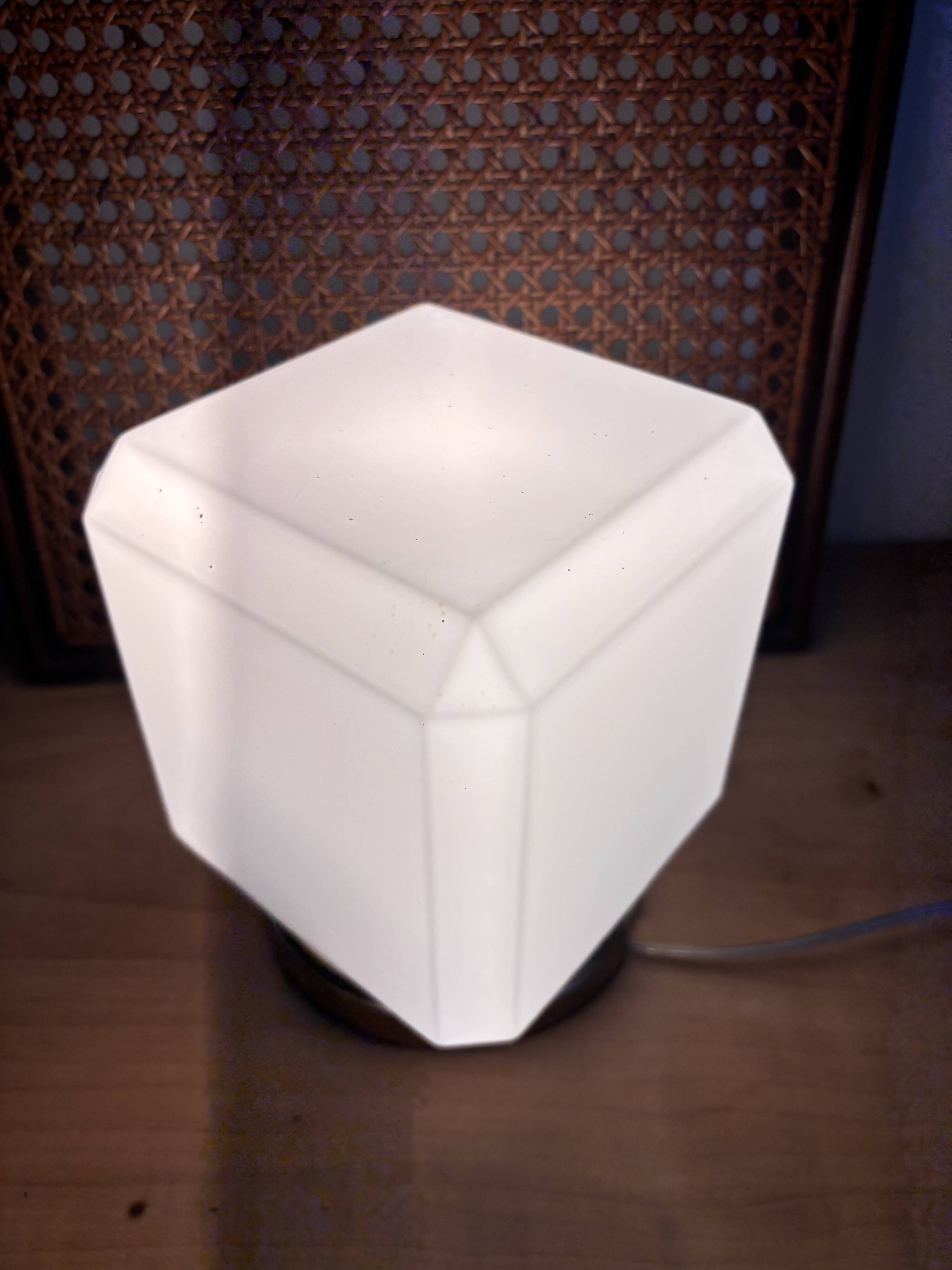 Cubic opaline table lamp