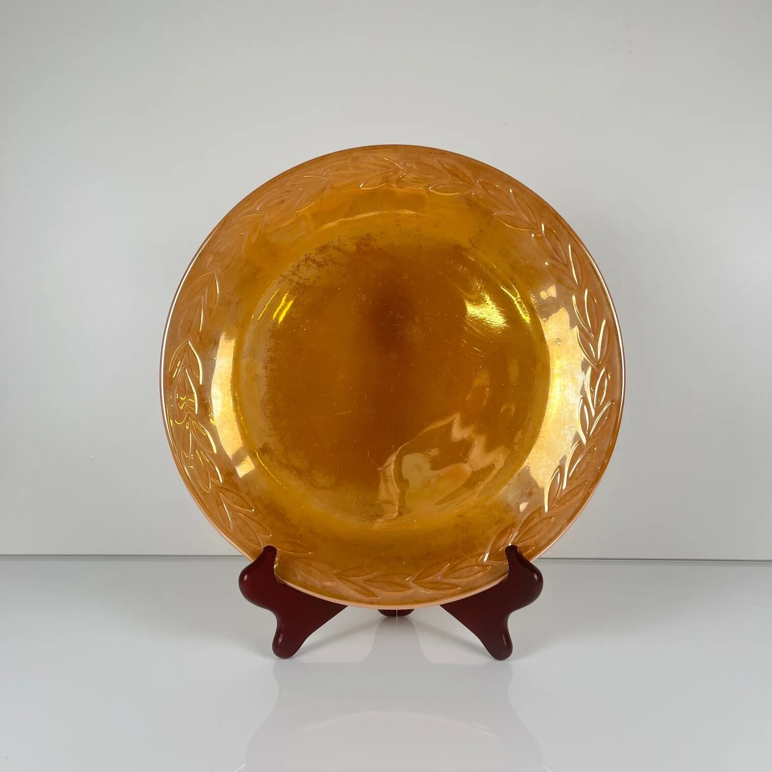 Important Fire-King Peach Lustre "Laurel Leaf" service for 12 people, Anchor Hocking, USA, 1950s.