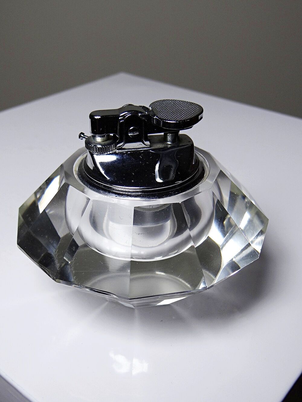 Vintage table lighter in Murano crystal, attributed to Antonio Imperatore, 70s.