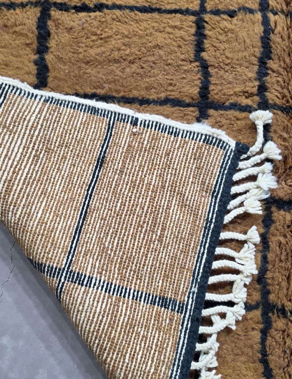 Contemporary Berber Rug checkered - 300 x 215 cm