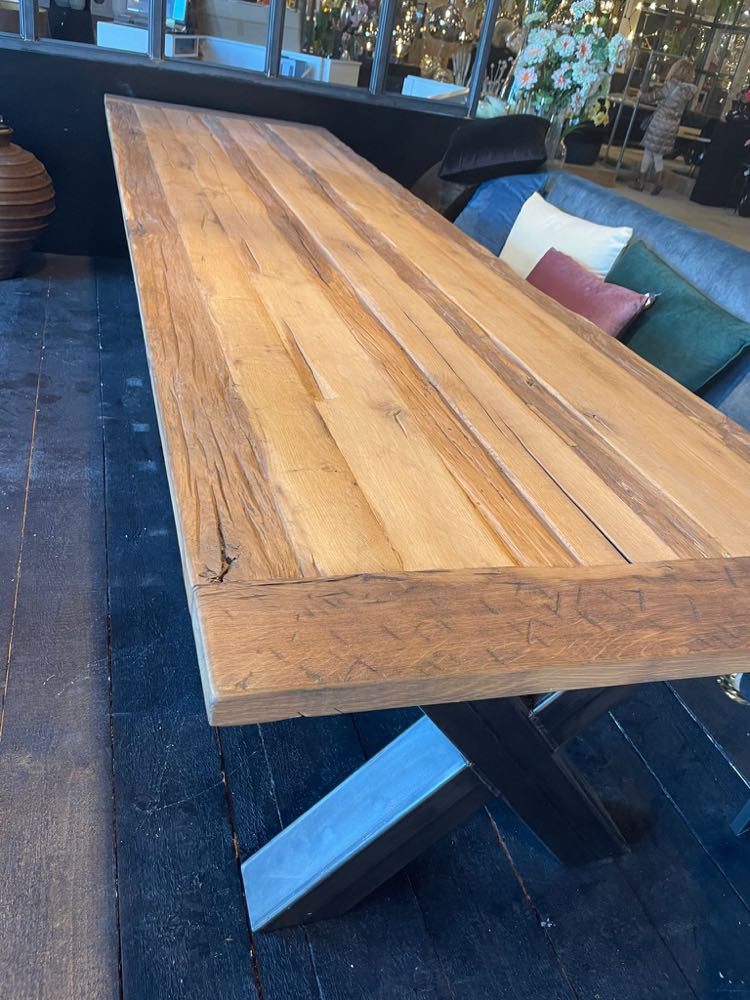 Table 350 x 100 cm chene and metal legs