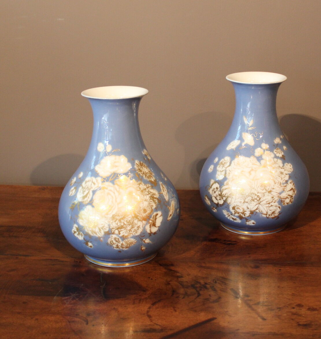 Pair of porcelain XIX vase