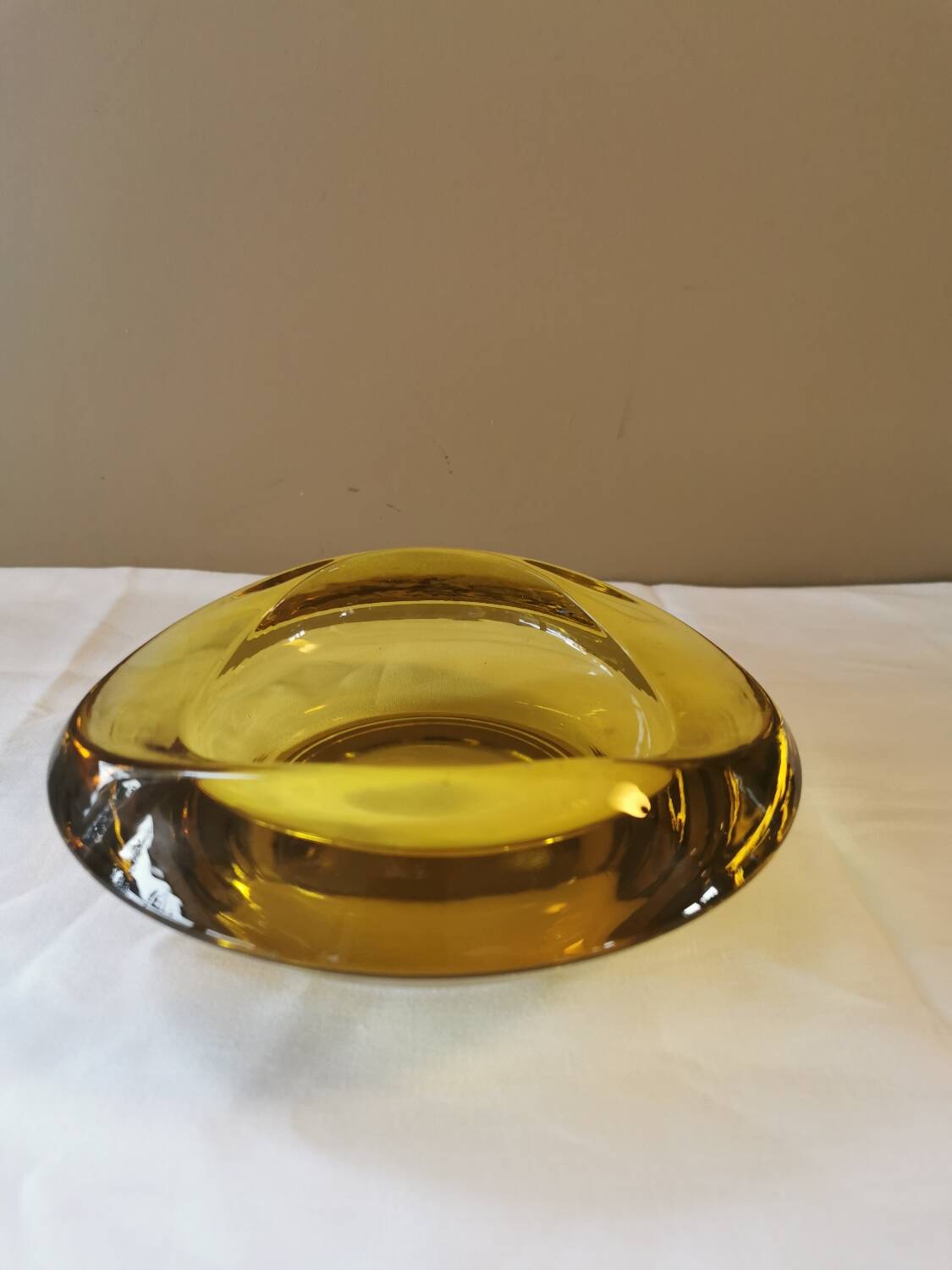 Vintage amber glass pocket tray