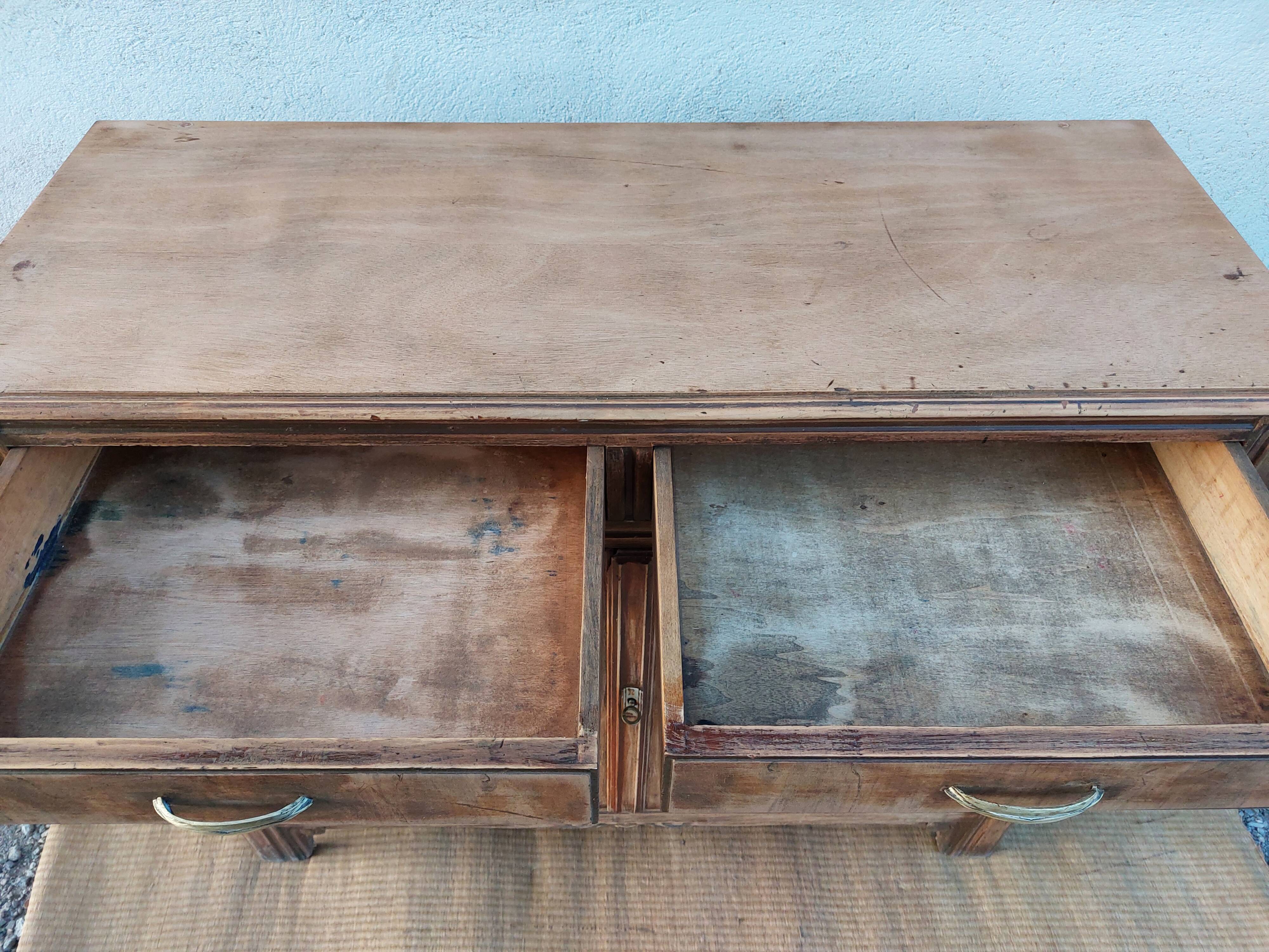 Sanded Parisian buffet