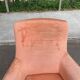 Fauteuil crapaud en velours rose saumon 1950