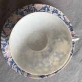Tea cup and saucer in fine japanese porcelain