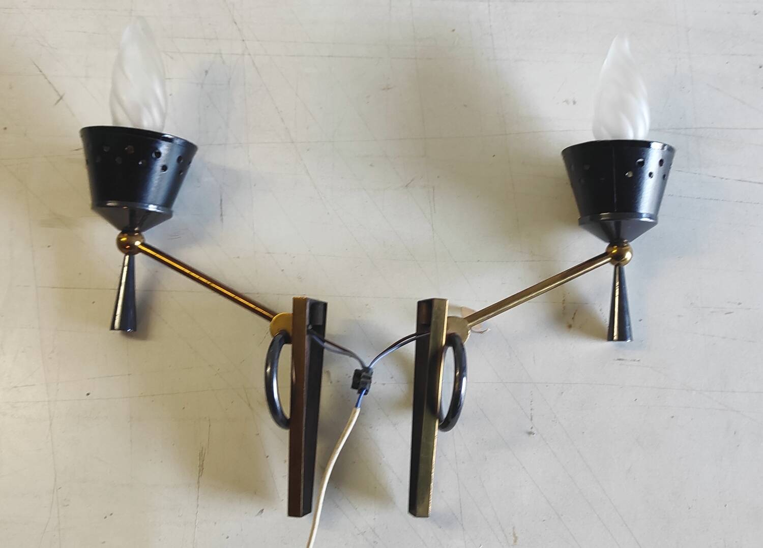 Polished varnished bronze wall lights from the Lunel house - 1950s