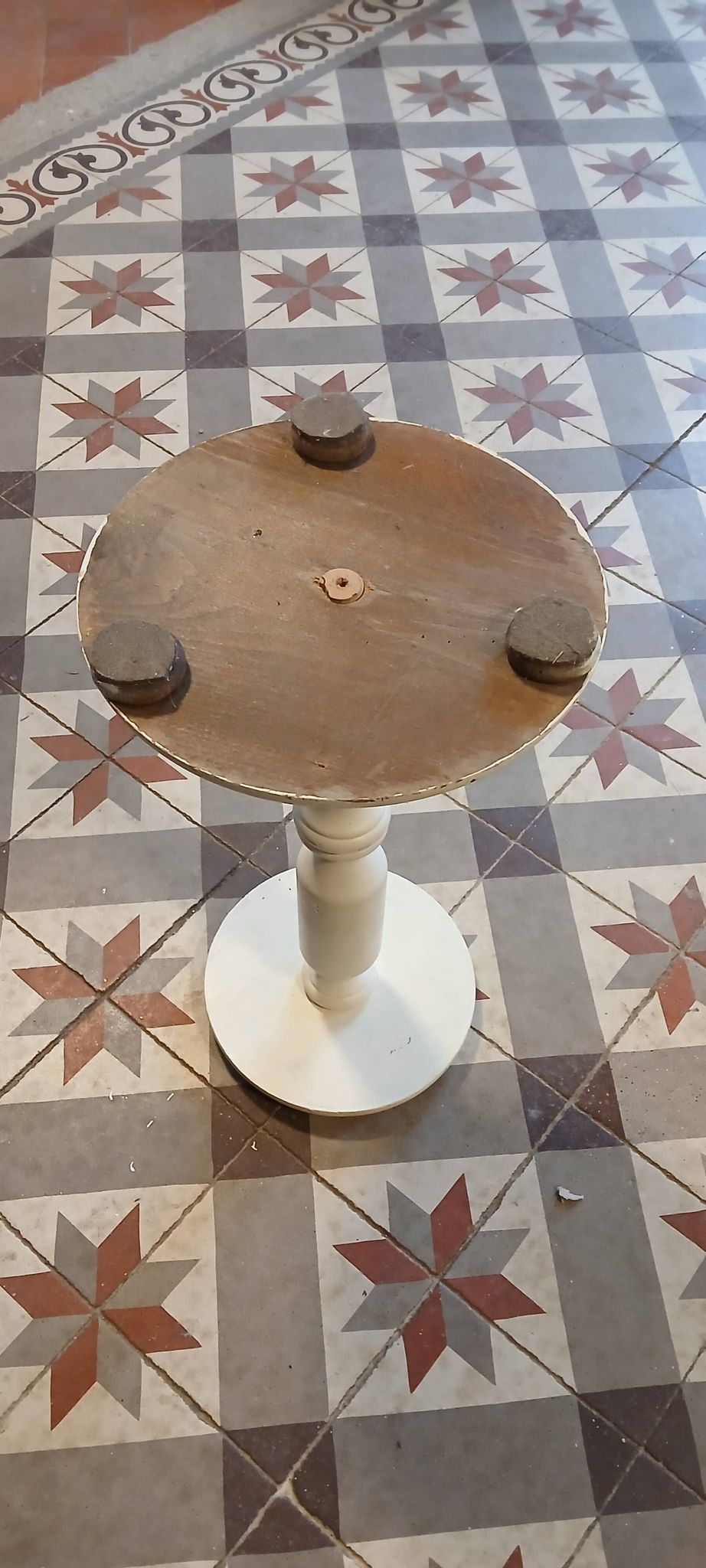 Side table - Furniture
