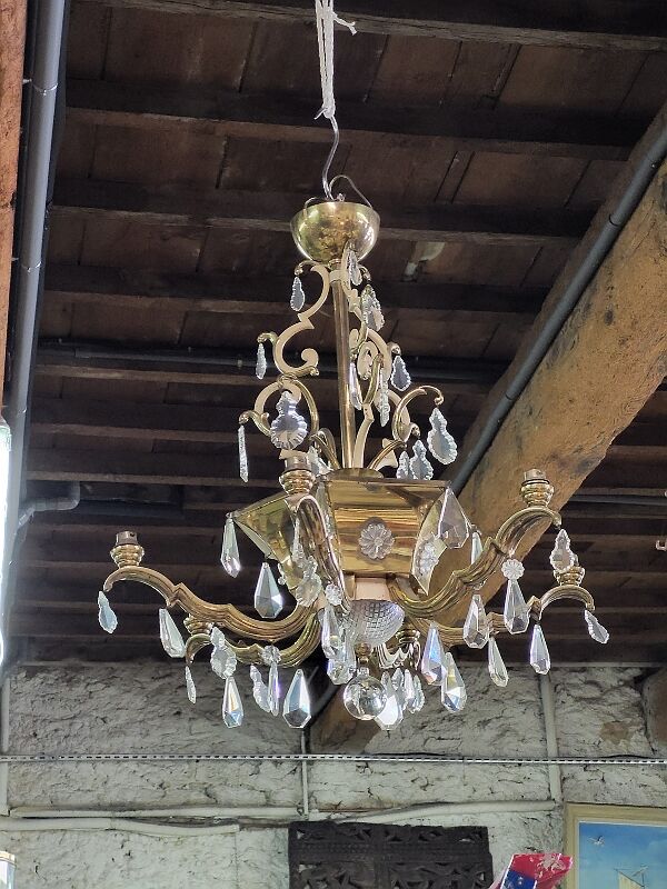 Chandelier with tassels and brass 9 bulbs