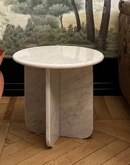 100% extra Carrara table