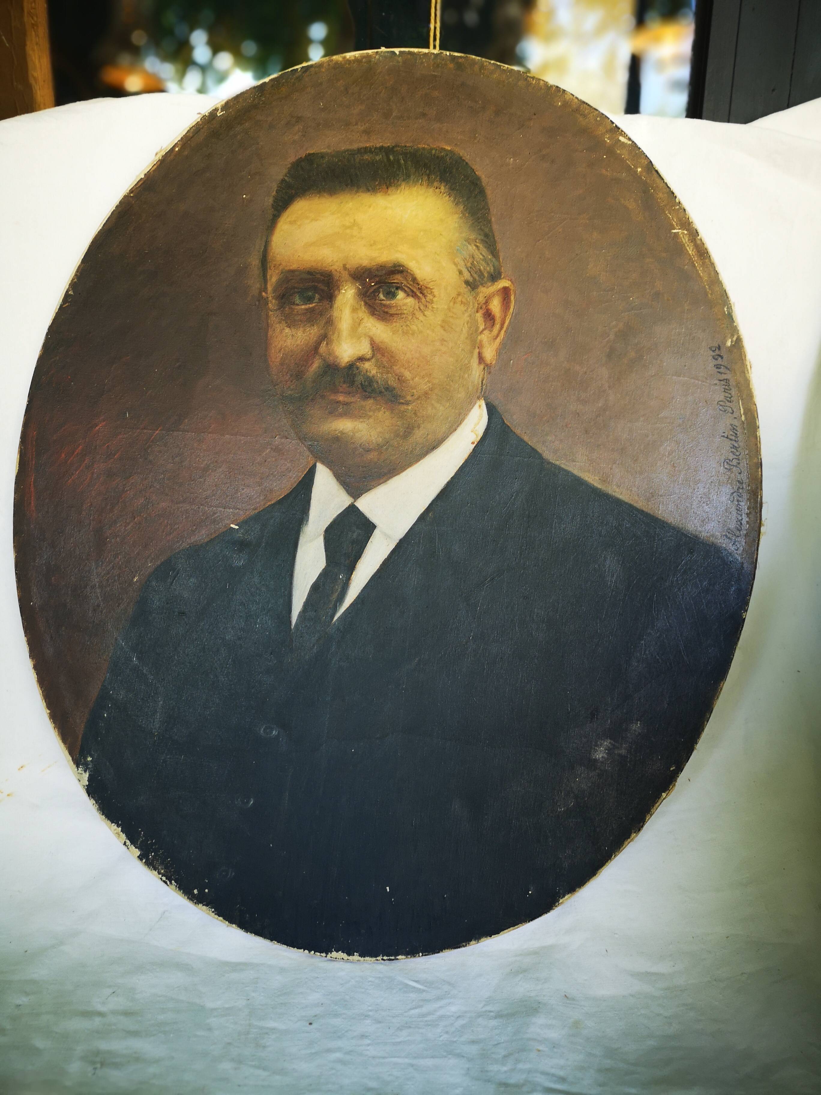 Portrait man, oil on canvas, 1922