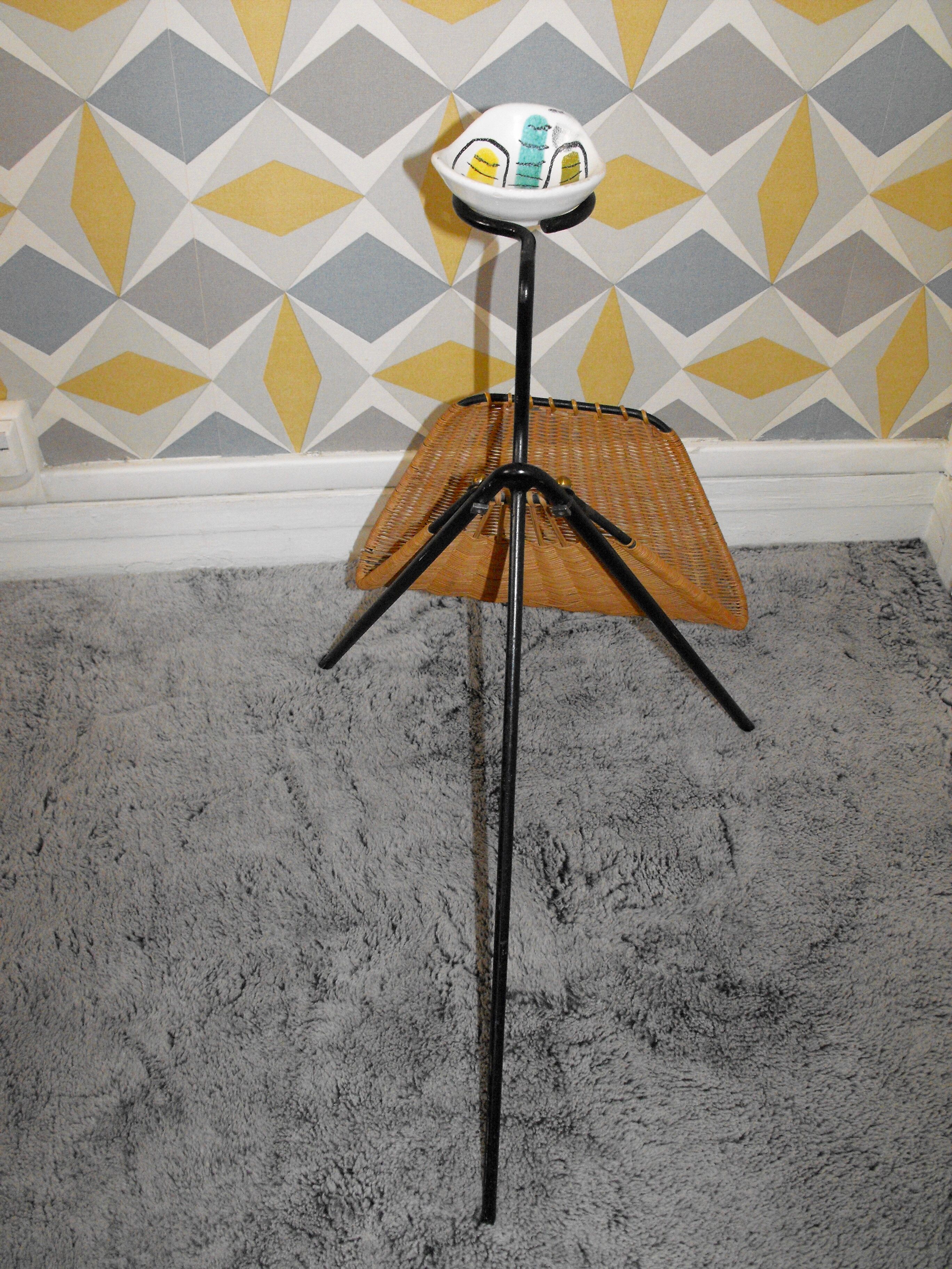 Magazine holder 50s .