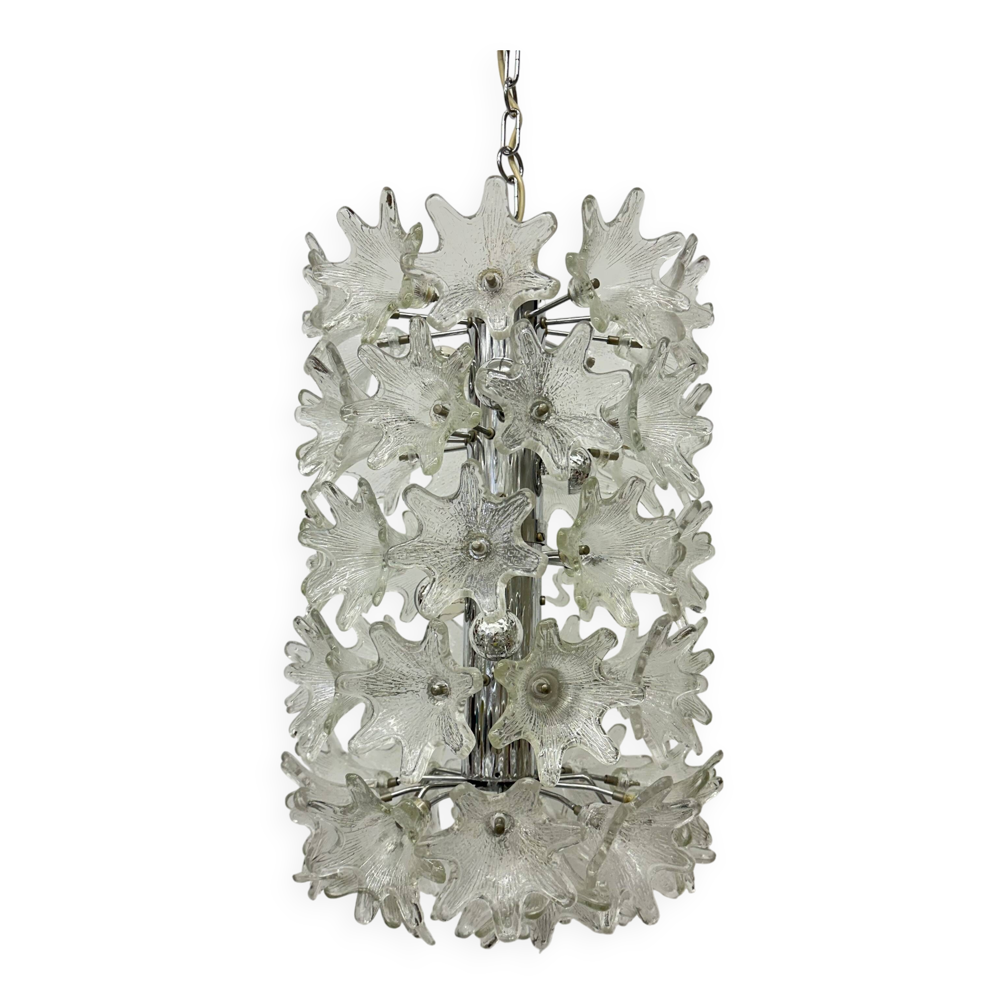 Spectacular Murano glass flower chandelier by Venini for VeArt, Italy 1970s