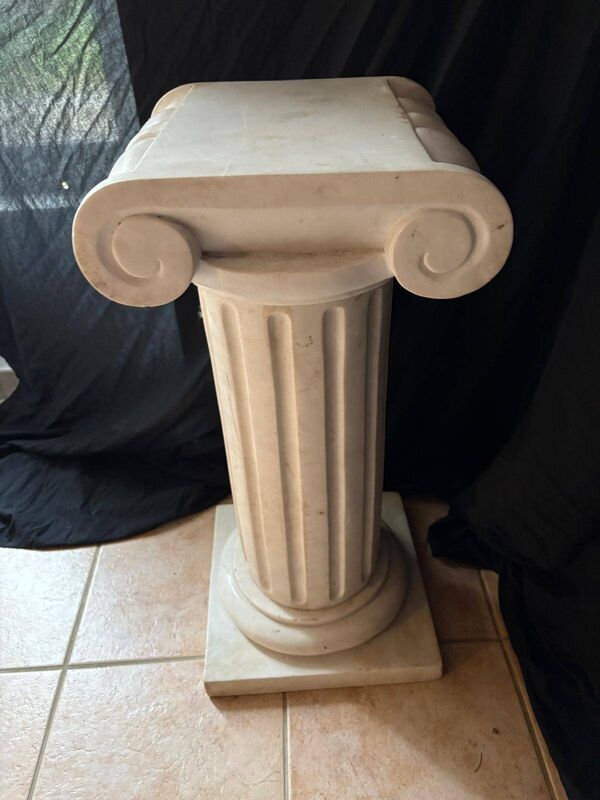 Colonne en marbre