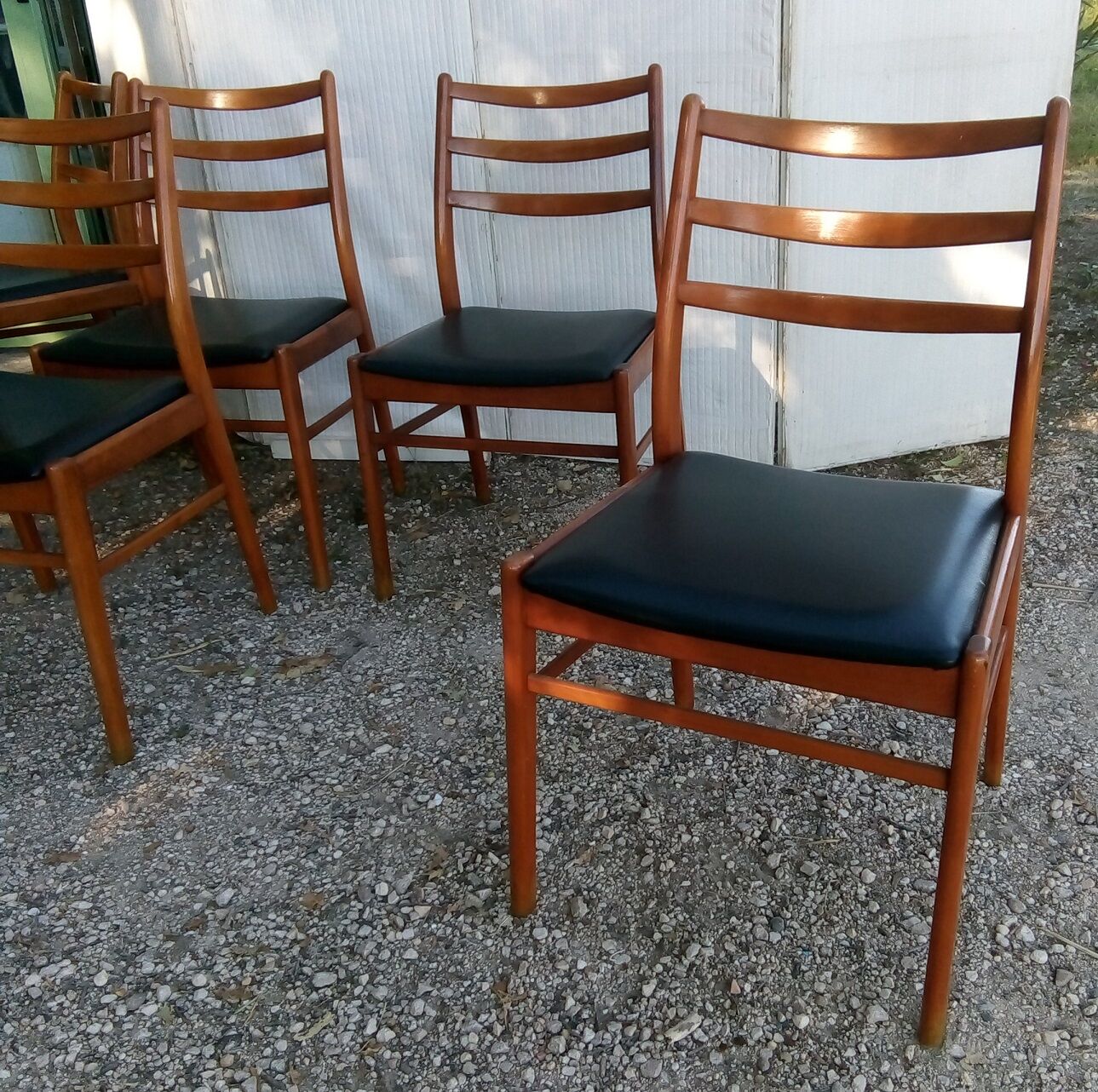 set of 6 vintage Scandinavian chairs