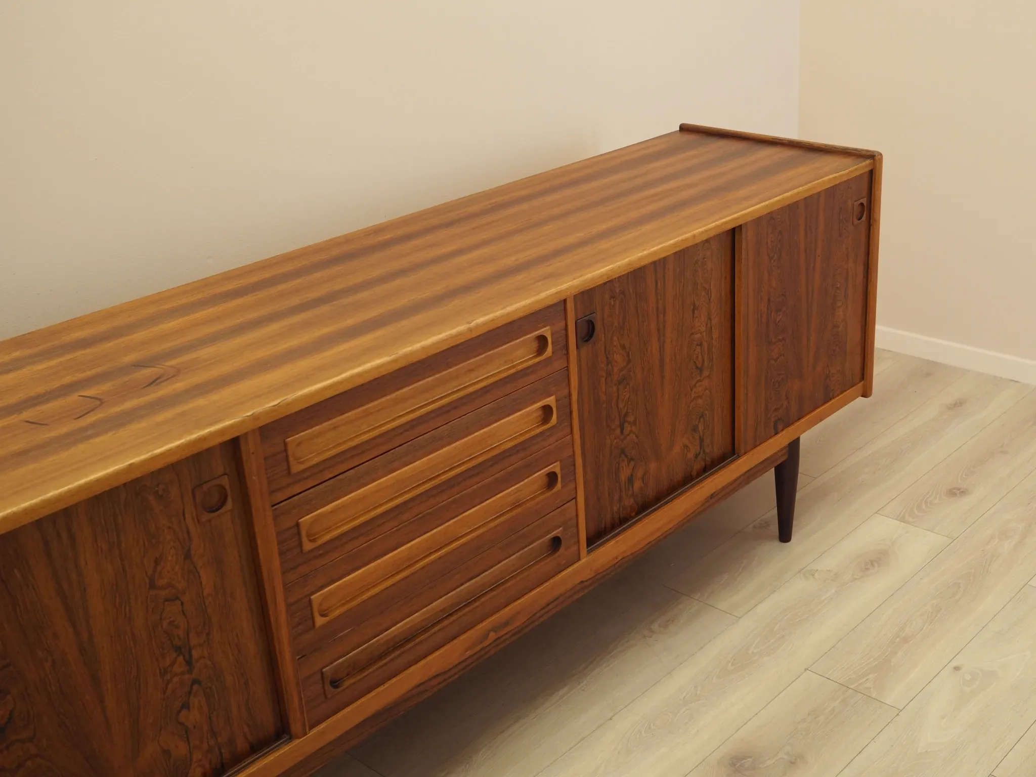 Rosewood sideboard, Danish design, Johannes Andersen, Uldum Rosewood sidebo