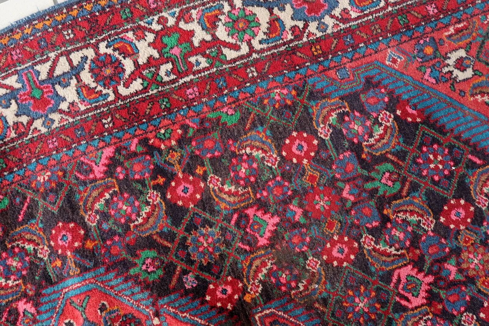 Handmade vintage Persian Malayer rug 129cm x 219cm 1960s